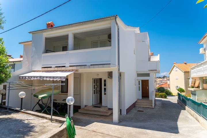 Ferienwohnung für 6 Personen, mit Balkon/Terrasse, mit Haustier in Banjol - 4