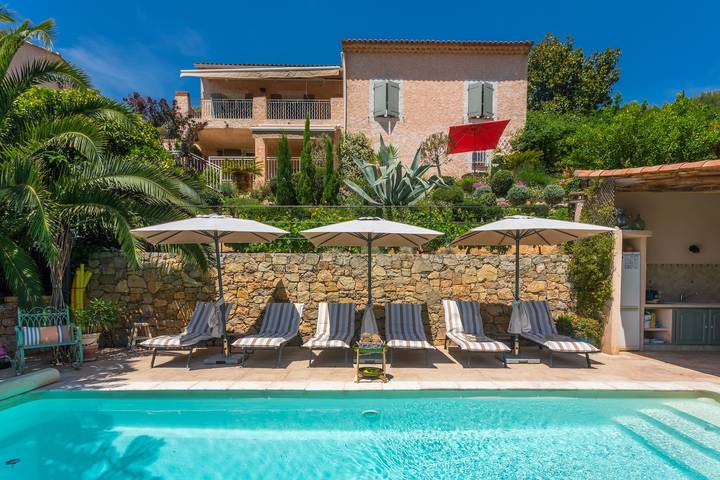 Villa pour 5 personnes, avec jardin - 1