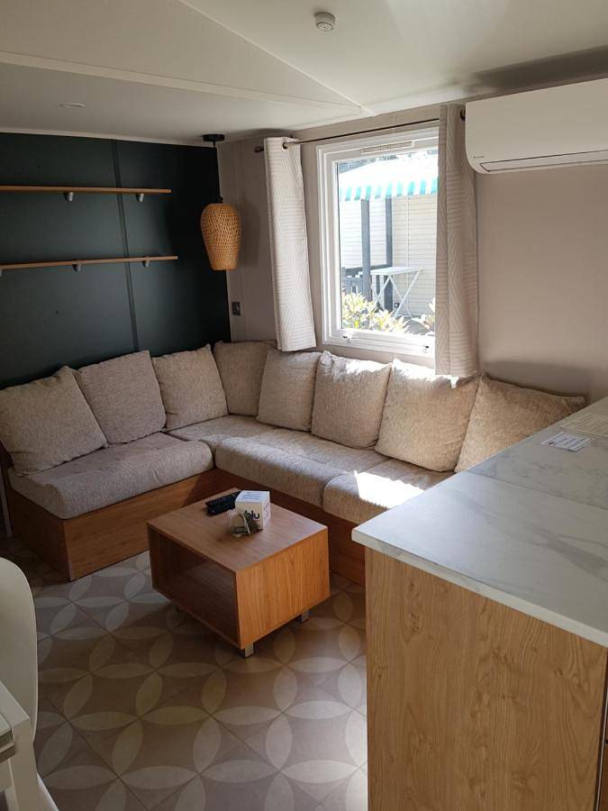 Location de vacances pour 8 personnes, avec piscine et jacuzzi ainsi que sauna et jardin à Gastes - 3