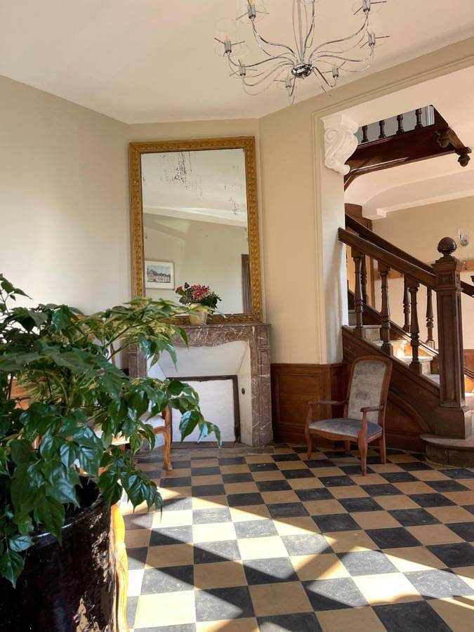 Seven-Bedroom House in Mazerny, Ardennes