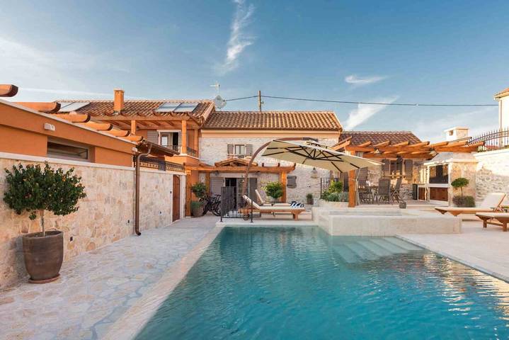 Villa für 6 Personen, mit Garten und Whirlpool sowie Sauna, mit Haustier - 1