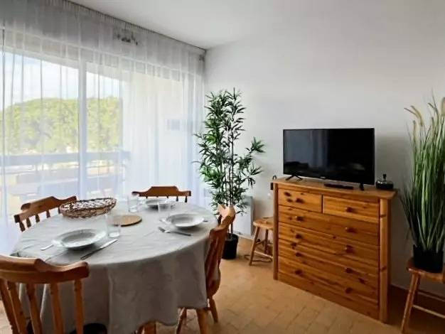 Gîte pour 4 personnes, avec vue, animaux acceptés dans Plage Rive Droite - 2