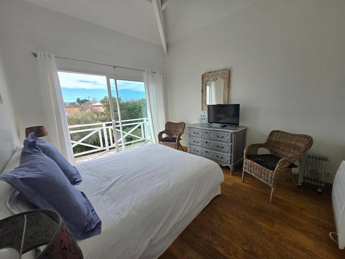 Chambre d’hôte pour 2 personnes, avec balcon ainsi que vue et jardin à Andernos-les-Bains - 3