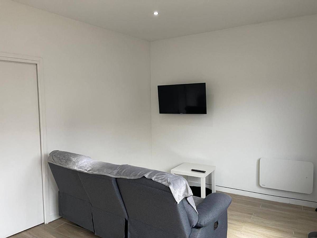 Appartement entier, One-Bedroom Apartment in Morangis, Essonne