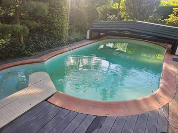 Gîte pour 7 personnes, avec vue et jardin ainsi que sauna et piscine à Bréançon