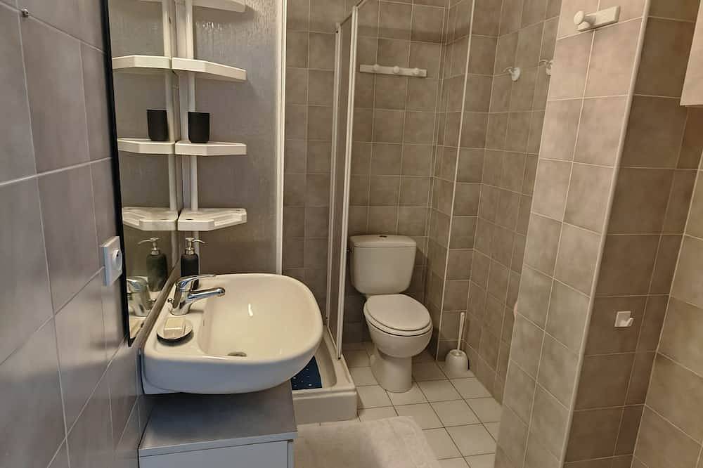 Ganze Wohnung, Près du Port de Plaisance de Santa Severa - Cap Corse, Appartement T2 à Louer in Luri, Cap Corse