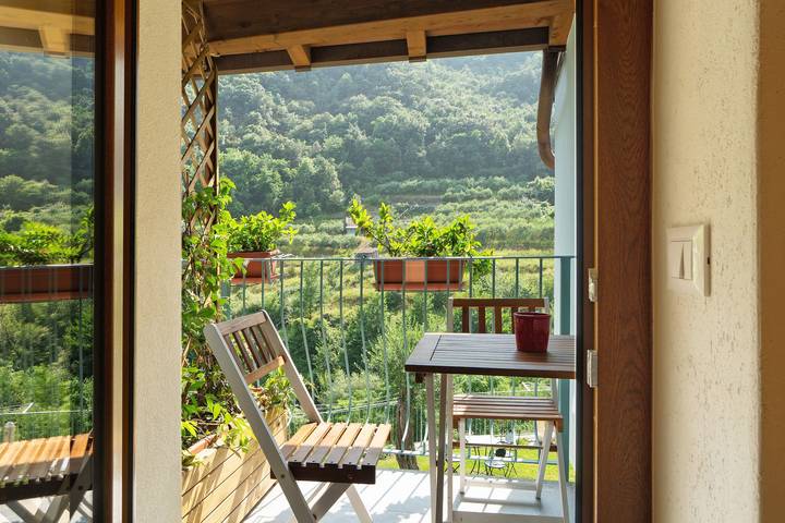 Camera 'Pria' con vista sulle montagne, Wi-Fi e aria condizionata in Ellera (Albisola), Albisola Superiore