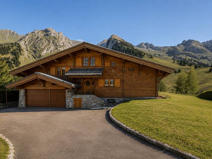 Gîte pour 9 personnes, avec terrasse et jardin dans Lac des Confins