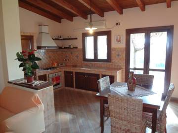 Gîte pour 4 personnes, avec vue et terrasse, animaux acceptés à Trappeto
