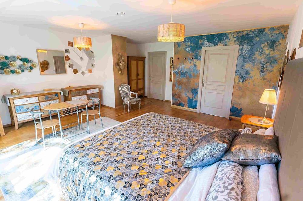 Chez Phil, chambres d'hôte, chambre thème Métal in La Pomarède, Région de Carcassonne
