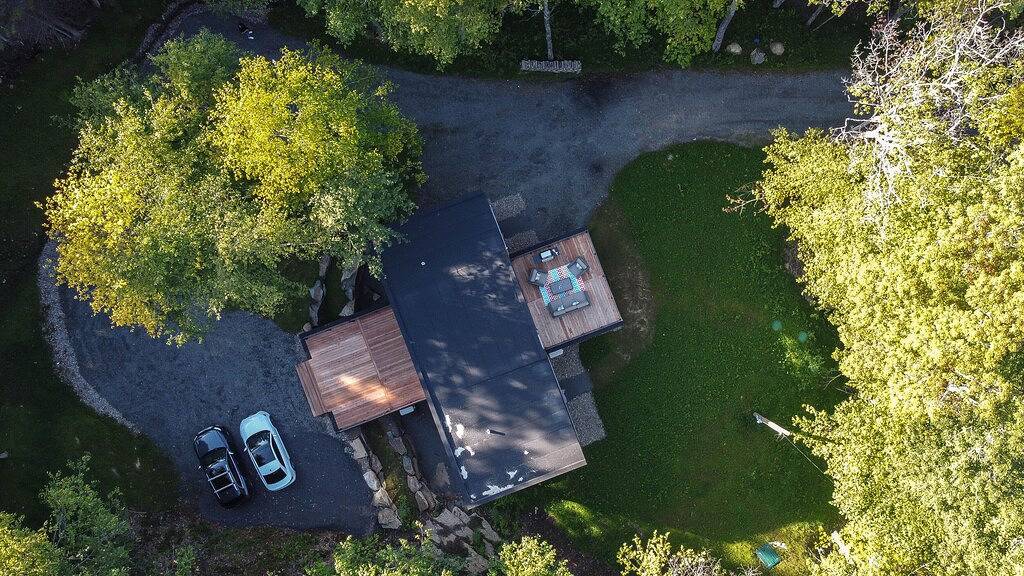 New Family Cottage Tremblant-4 Bdrs w/ Hot Tub in La Conception, Québec