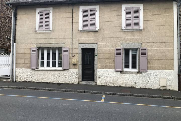 Location de vacances pour 6 personnes, avec jardin à Cérences