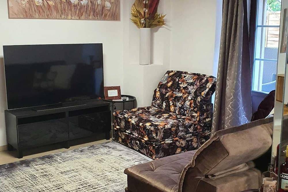 Ganze Wohnung, Geand 4.5 pc apartment in Orvin - Babylone in Orvin, Naturpark Chasseral