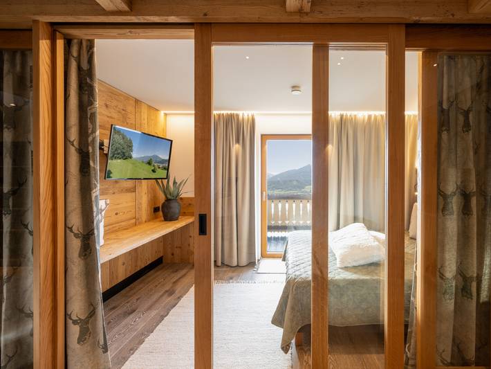 Ganze Ferienwohnung, Appartement  4a " Waldkönig" in Innsbruck, Innsbruck Land