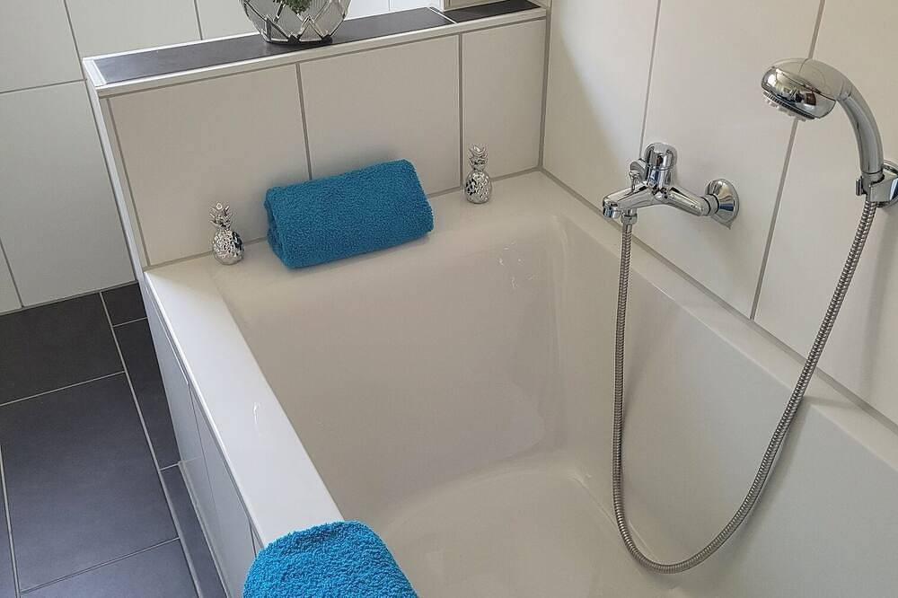 Ganze Wohnung, Im Oberpfälzer Seenland in Wackersdorf, Ostbayern