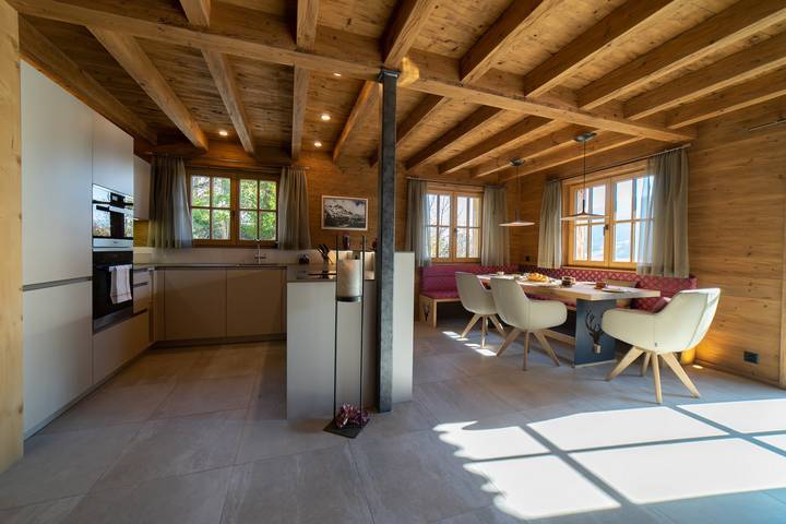 Ferienhaus für 8 Personen, mit Balkon und Whirlpool sowie Terrasse und Sauna in Wildhaus