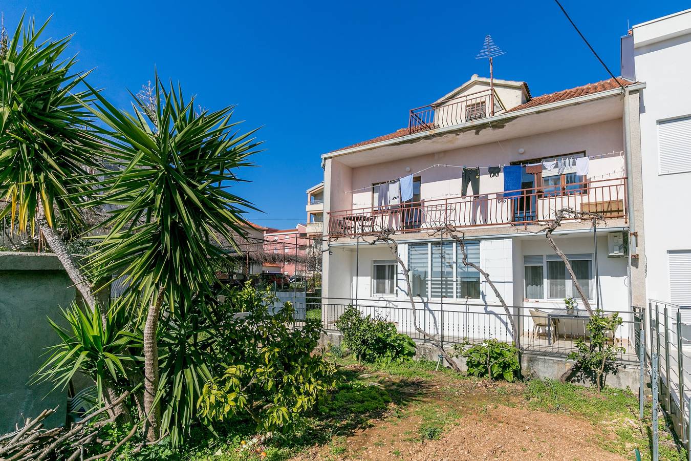 Ganze Wohnung, 3-Zimmer-Ferienwohnung mit Terrasse Trogir A-23849-a in Trogir, Split-Dalmatien