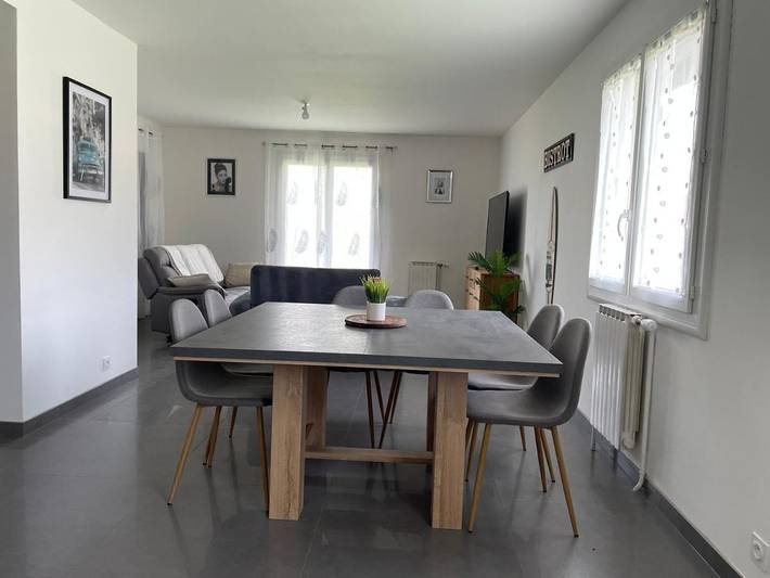 Location de vacances pour 6 personnes, avec Terrasse ainsi que Jardin et Vue à Chatte (bateau) - 2