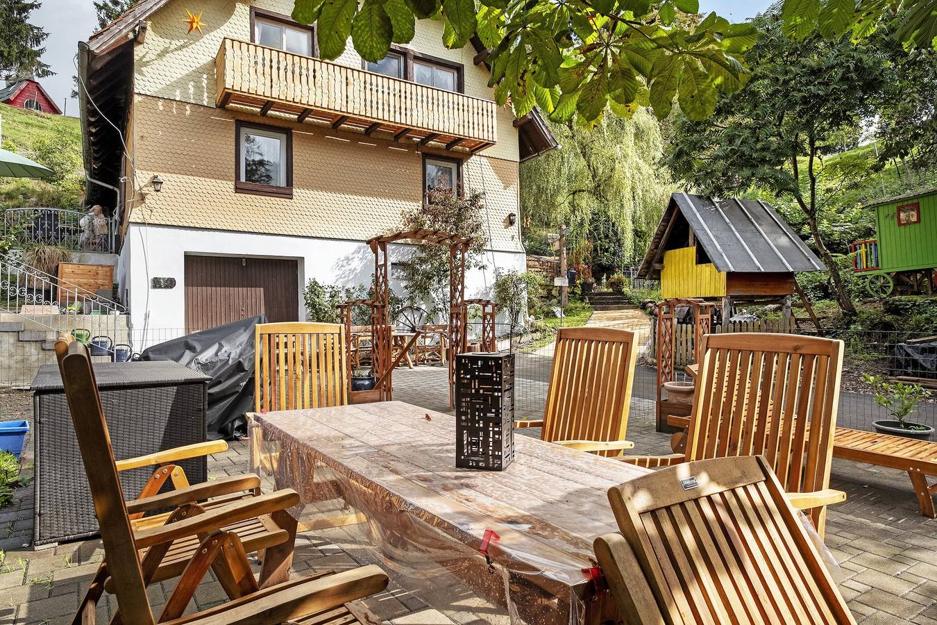 Ganze Wohnung, Ferienwohnung '2' mit Bergblick, Gemeinschaftsgarten und Wlan in Triberg, Mittlerer Schwarzwald