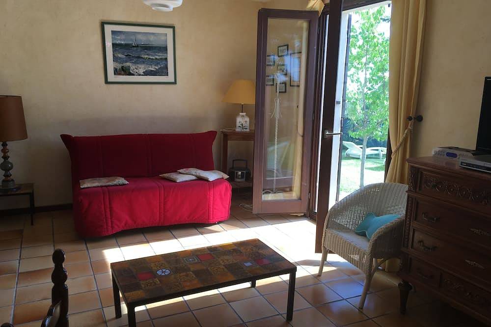 Appartement entier, Très beau Studio dans une Grande Villa provençale- Piscine in Sausset-les-Pins, Région d'Istres