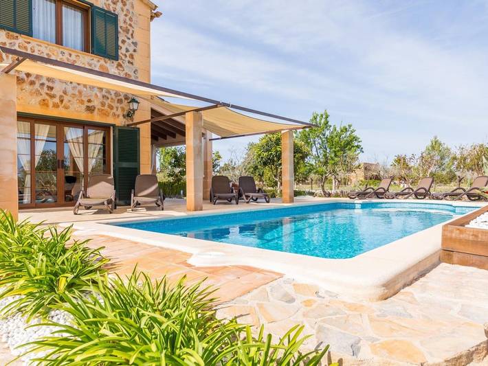 Casa de vacaciones para 8 personas, con Balcón/Terraza además de Jardín y Piscina en las Islas Baleares - 2