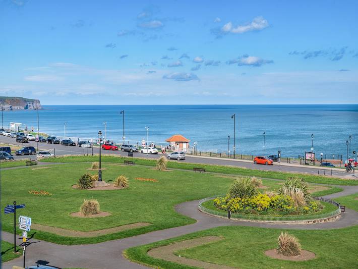 Log cabin for 2 people in Whitby