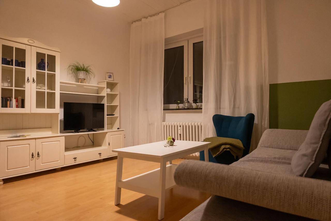 Ganze Wohnung, Altes Pfarrhaus in Oberhausen, Ruhrgebiet