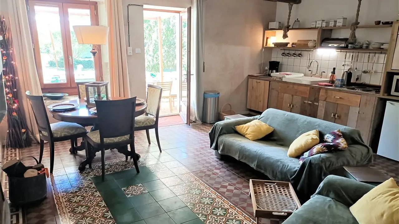 Maison de vacances pour 5 personnes avec piscine in Saint-Jean-de-Sauves, Vienne (France)
