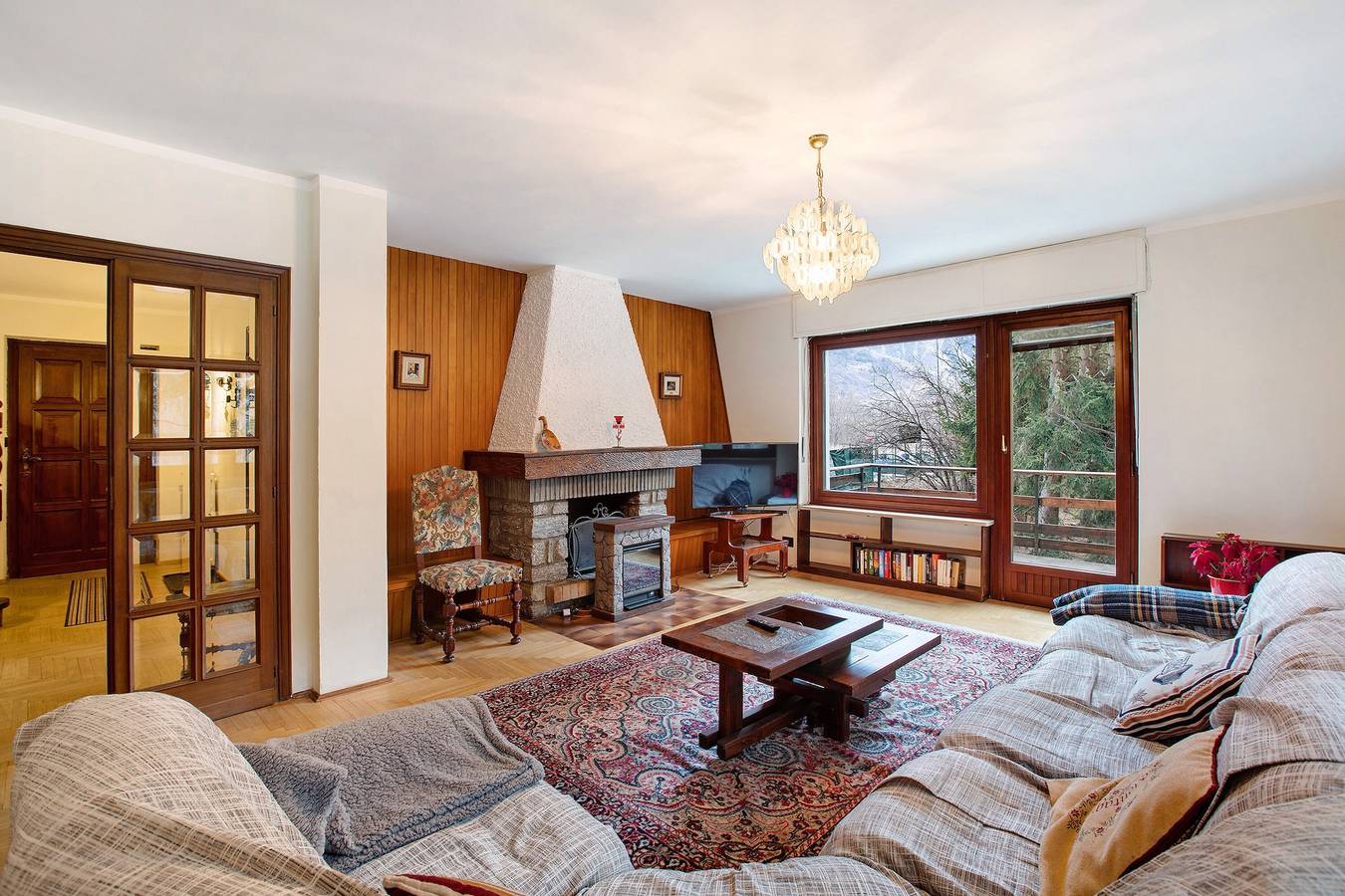 Casa vacanze "Maison La Truite" con vista sulle montagne, terrazza privata e 4 balconi in Morgex, Comune di Morgex
