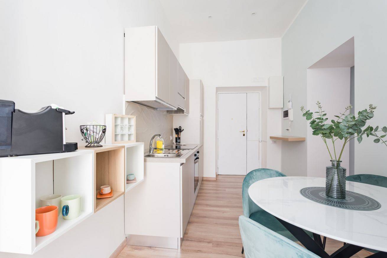 Ganze Wohnung, Metro Station in Neapel, Neapel Provinz