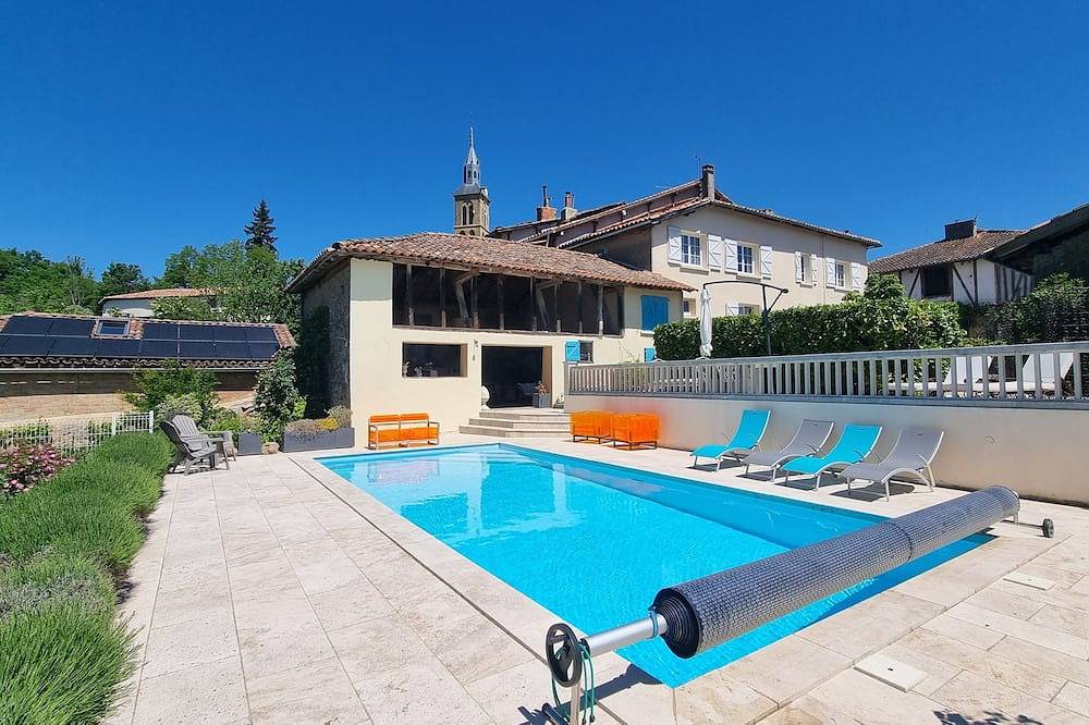 Maison avec grange & piscine vue Pyrénées in Puymaurin, Haute-Garonne