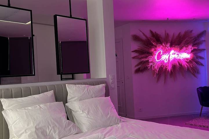 Gîte pour 2 personnes, avec jacuzzi et jardin dans Le Plessis-Belleville