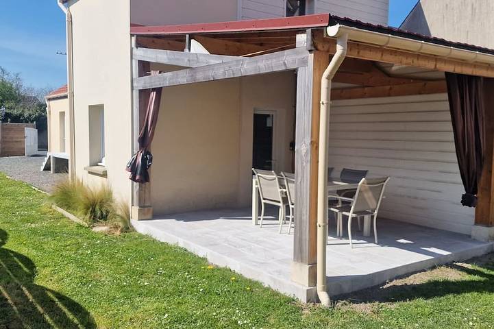 Location de vacances pour 7 personnes, avec jardin dans Port De Ouistreham