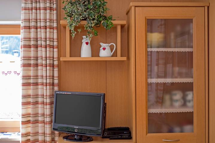 Appartamento intero, Accogliente appartamento "Cèsa Riz" con Wi-Fi, balcone e vista sulle montagne in Canazei, Dolomiti Superski