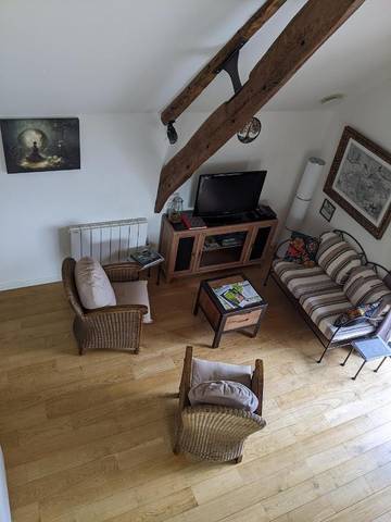 Gîte pour 4 personnes, avec jardin à Campénéac