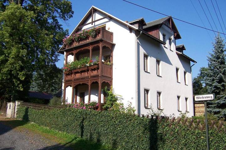 Ferienwohnung für 5 Personen, mit Terrasse und Garten - 1