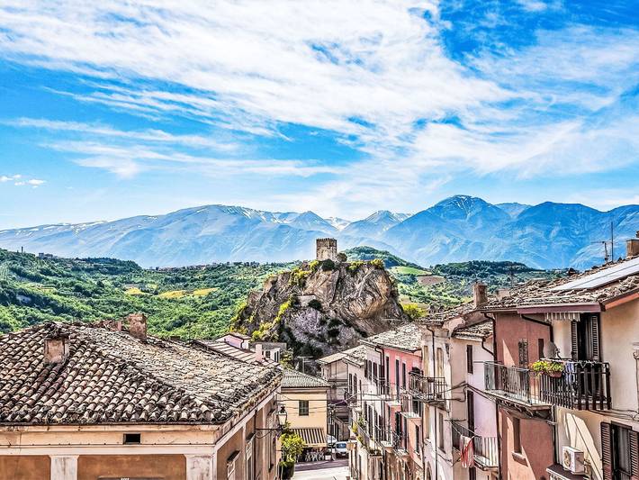 Agriturismo per 8 persone, con Balcone e Terrazza nonché Giardino in Provincia di Chieti