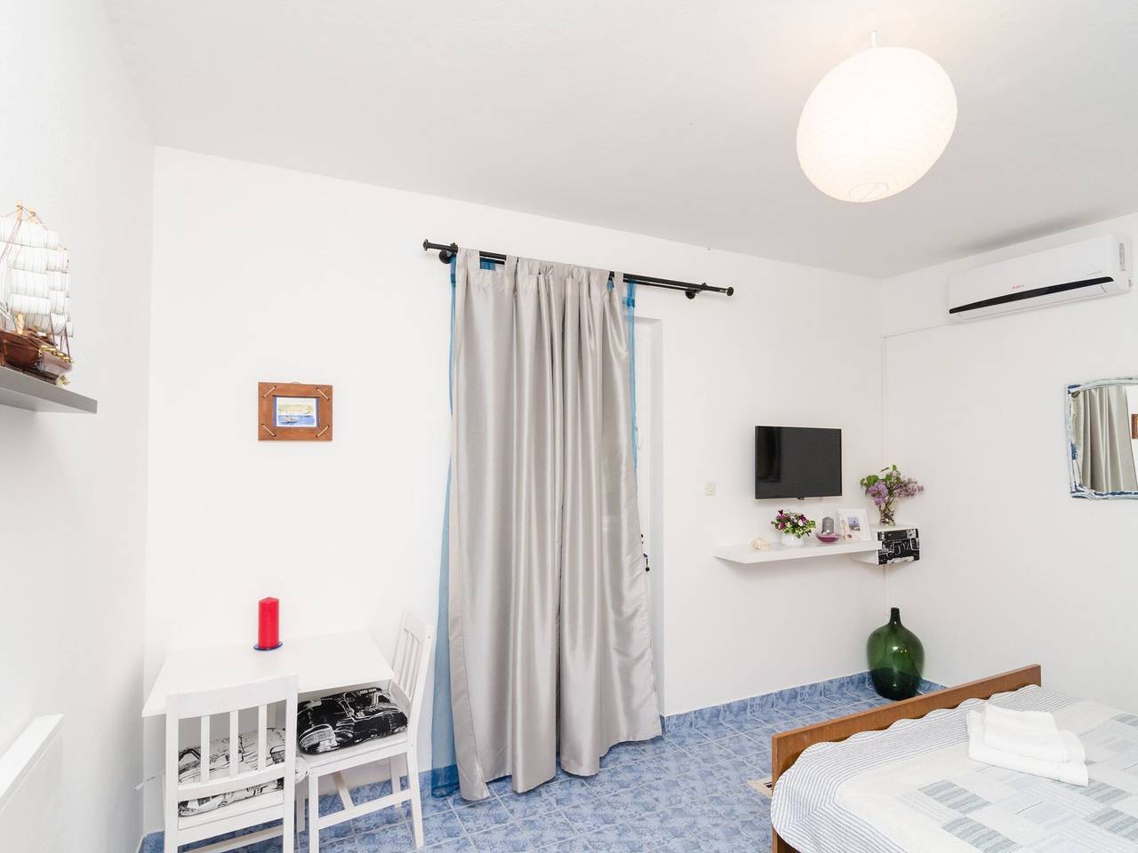 Ganze Wohnung, Apartments Vera - One-Bedroom Apartment with Terrace and Sea View (Rea) in Mljet