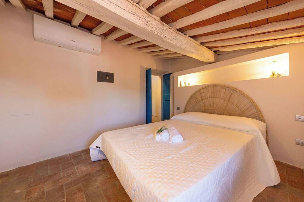 Apartamento entero, Bonito apartamento para 6 personas con Wifi, A/C, Tv, balcón y mascotas permitida in Castagneto Carducci, Costa Etrusca