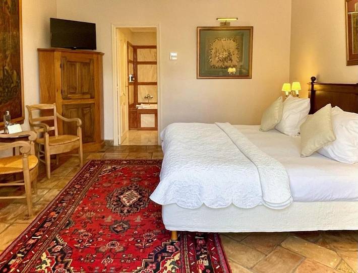 Hôtel pour 2 personnes, avec jardin ainsi que piscine et vue à Château-Arnoux-Saint-Auban - 2