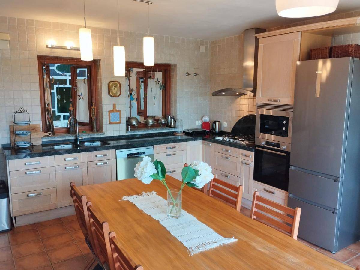 Five-Bedroom House in Narrillos de San Leonardo, Ávila
