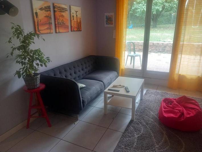 Location de vacances pour 6 personnes, avec balcon à Saint-Chamond - 2