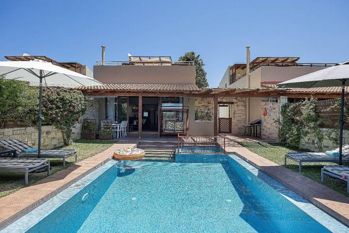 Villa pour 4 personnes, avec jardin ainsi que bassin pour enfant et terrasse - 1