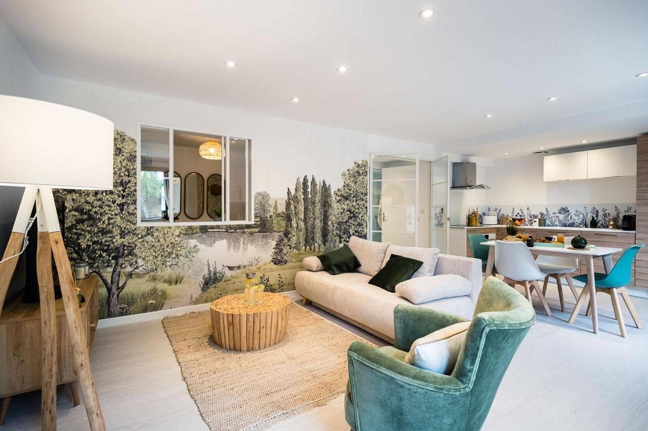 Appartement entier, One-Bedroom Apartment in Tourbes, Côte méditerranéenne (France)