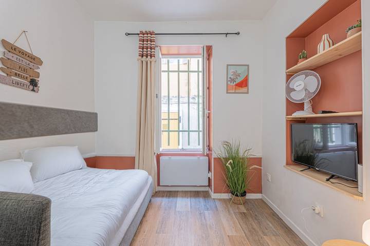 Gîte pour 2 personnes dans Bowling Acropolis Nice
