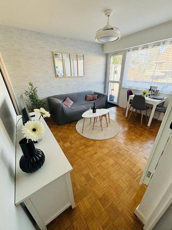 Gîte pour 4 personnes, avec balcon dans Thermes Thonon Les Bains