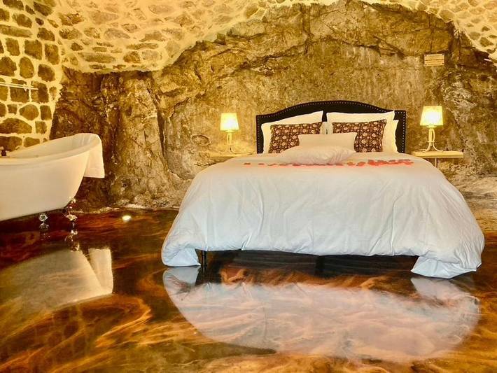 Chambre d’hôte pour 2 personnes, avec terrasse et vue à Asperjoc