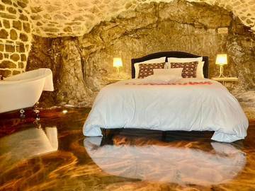 Chambre d’hôte pour 2 personnes, avec vue et terrasse en Ardèche