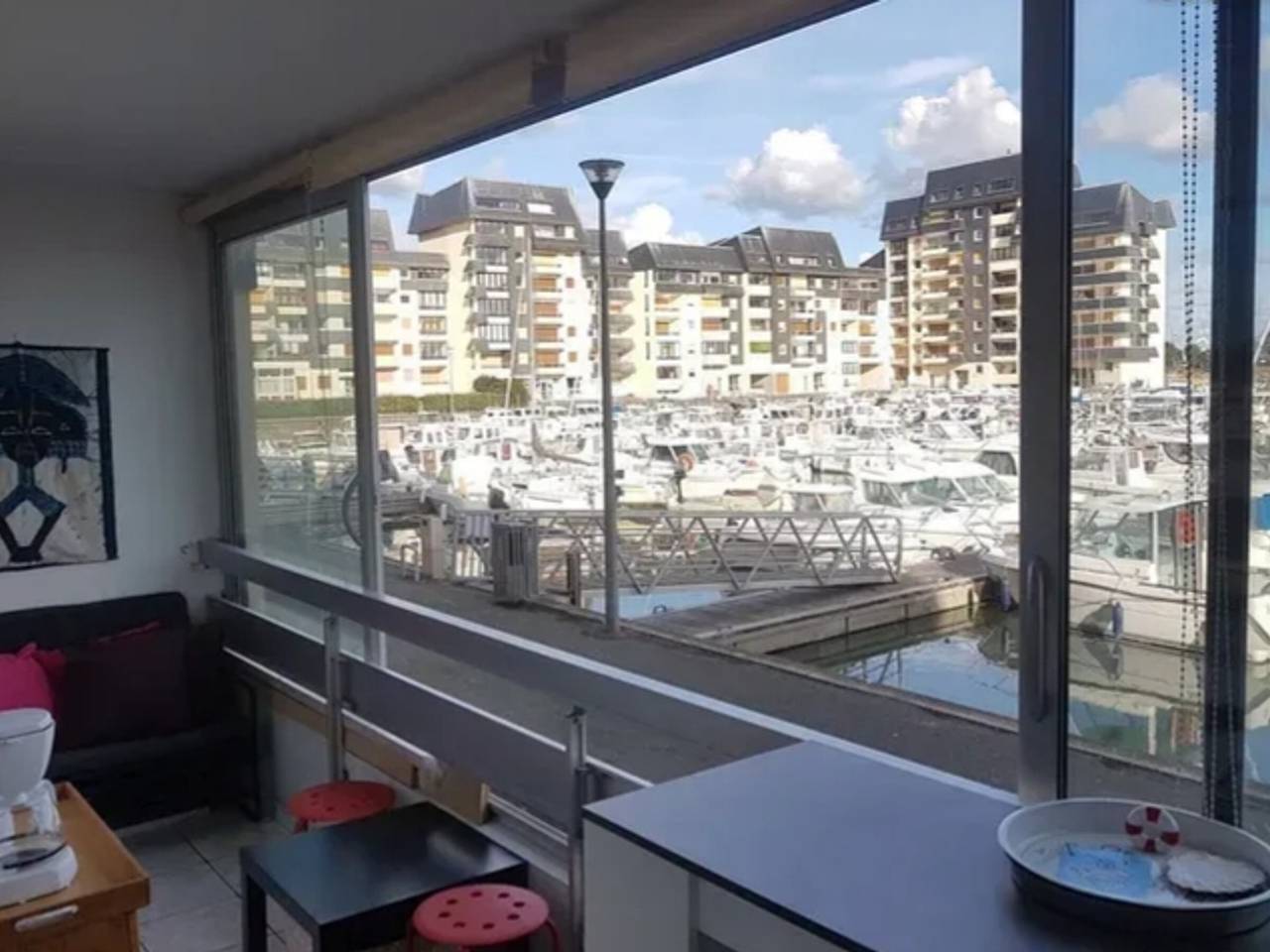 Entire apartment, T2 Apartment - Courseulles Port with Parking in Courseulles-sur-Mer, Caen region