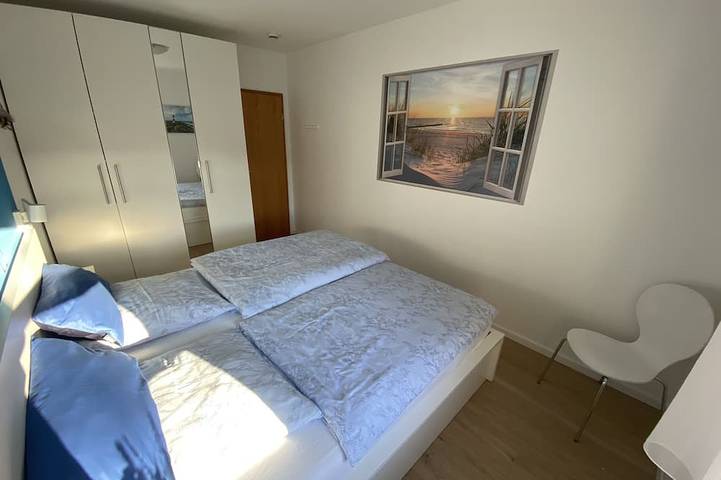 Ganze Wohnung, Renovierte 2-Zimmer Ferienwohnung \"Dünengras\" in Strandnähe in Büsum, Kreis Dithmarschen
